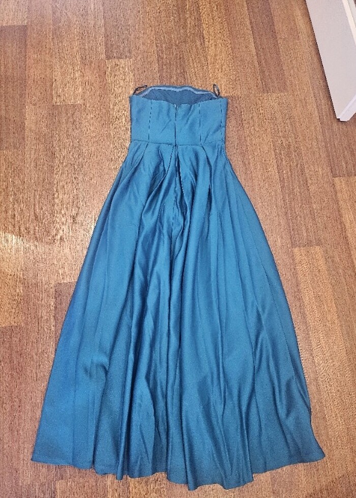 Turkuaz uzun straplez elbise - Görsel 4