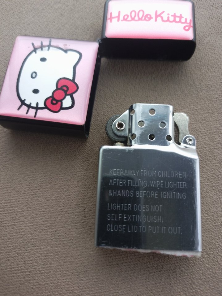 Hello Kitty Desenli Pembe Kedi Aksesuarı Zippo cakmak - Görsel 5
