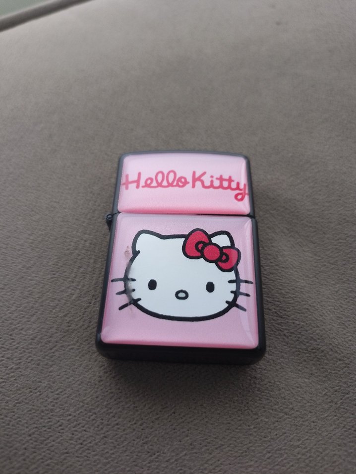 Hello Kitty Desenli Pembe Kedi Aksesuarı Zippo cakmak - Görsel 3