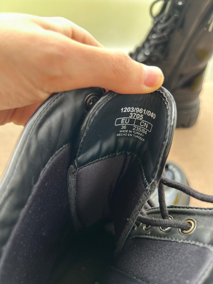 Siyah Bağcıklı Platform Topuklu Gotik Kadın Botu Bershka 36 no - Görsel 5