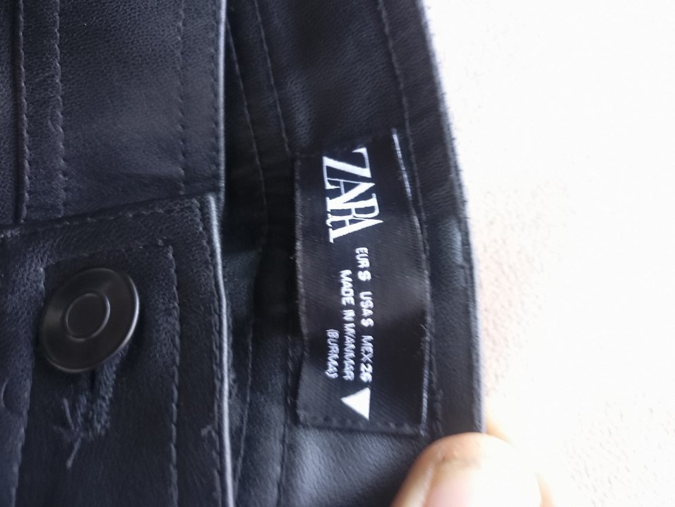 siyah Kadın Deri Kemerli Dar Paça Pantolon( zara) - Görsel 4