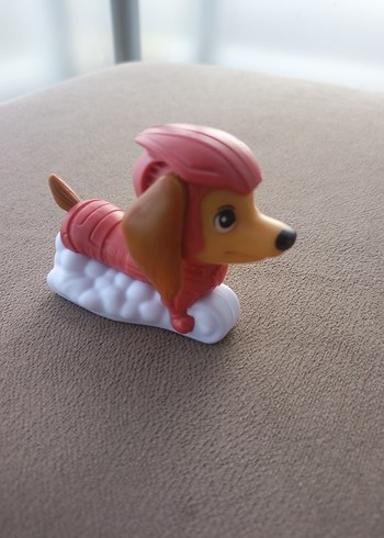 Kırmızı Renkli Oyuncak Figür koleksiyon - Görsel 12