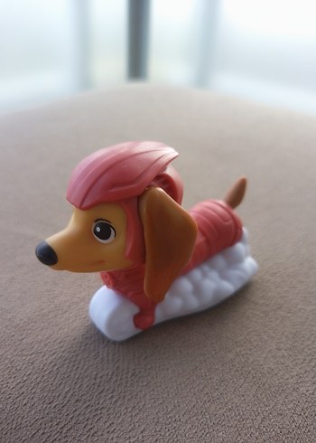 Kırmızı Renkli Oyuncak Figür koleksiyon - Görsel 13