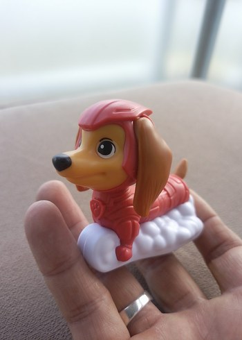 Kırmızı Renkli Oyuncak Figür koleksiyon - Görsel 7