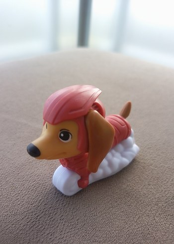 Kırmızı Renkli Oyuncak Figür koleksiyon - Görsel 9