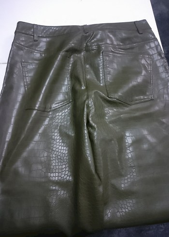 Kadın Yeşil Deri Yılan Desenli Kemerli Pantolon 44 beden - Görsel 10