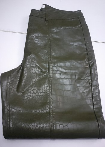 Kadın Yeşil Deri Yılan Desenli Kemerli Pantolon 44 beden - Görsel 9