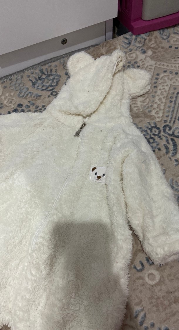 Kapüşonlu Beyaz Kürklü Bebek Tulumu - Görsel 2