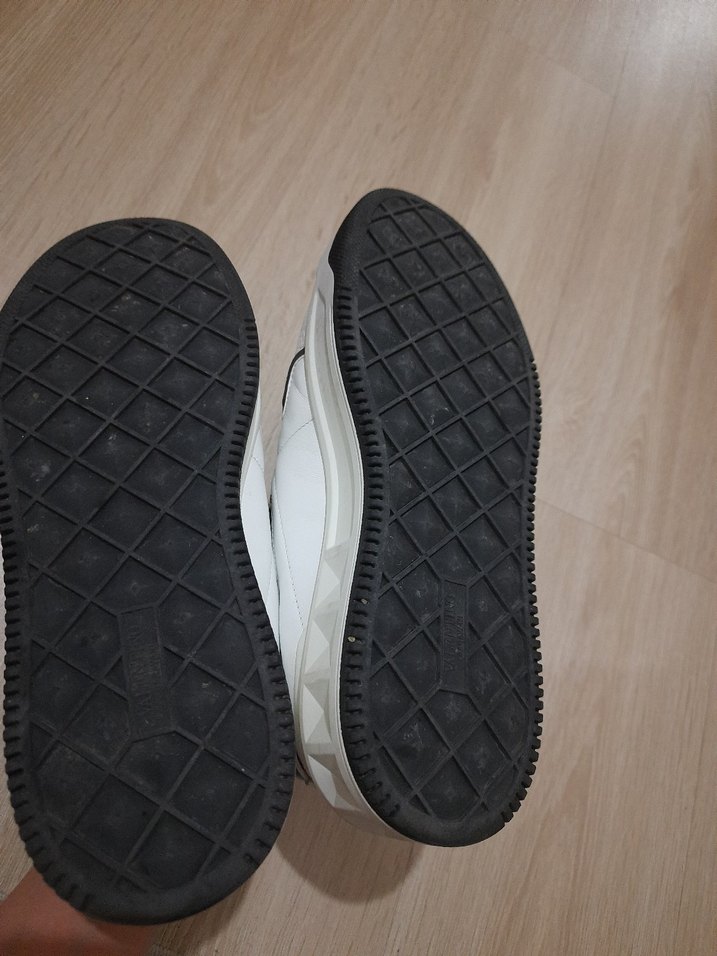 Valentino Siyah Beyaz Bağcıklı Erkek Spor Ayakkabı - Görsel 4