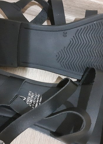 Siyah Düz Kadın Sandalet - Görsel 2