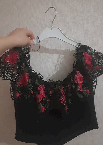 Dantel Nakışlı Siyah Mini Bluz - Görsel 4