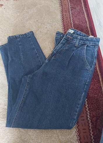 addak mom jean