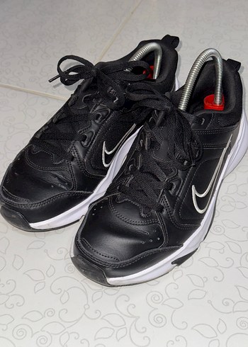 (Nike Defy All Day )Siyah Bağcıklı Nike Spor Ayakkabı - Görsel 2