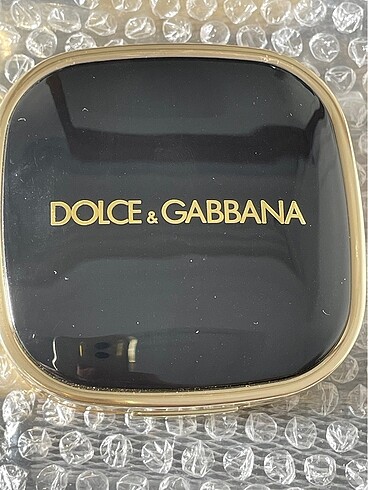 Bronzer veya allık olarak kullanılabilir