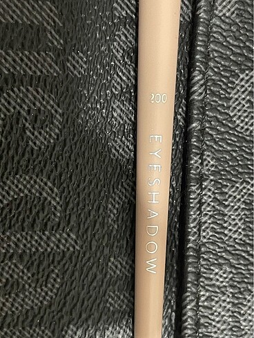 Bobbi Brown 200 numara orijinal far fırçası