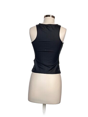 s Beden Adidas Bluz %70 İndirimli.