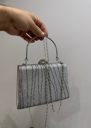 Gri Yılan Desenli Zincir Detaylı Kadın El Çantası - Görsel 2