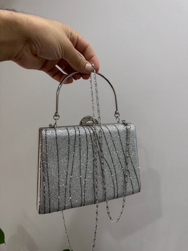 Gri Yılan Desenli Zincir Detaylı Kadın El Çantası - Görsel 2