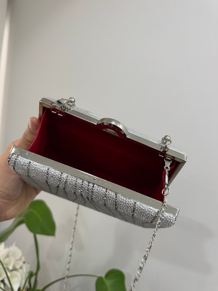 Gri Yılan Desenli Zincir Detaylı Kadın El Çantası - Görsel 4