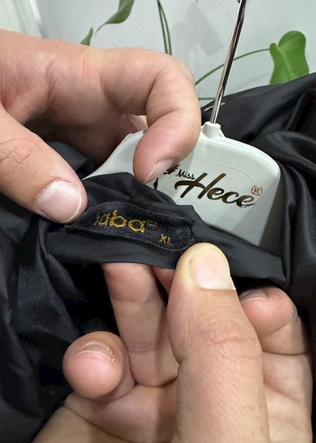 Siyah Yüksek Yakalı Midi Kışlık Kadın Mont - Görsel 2