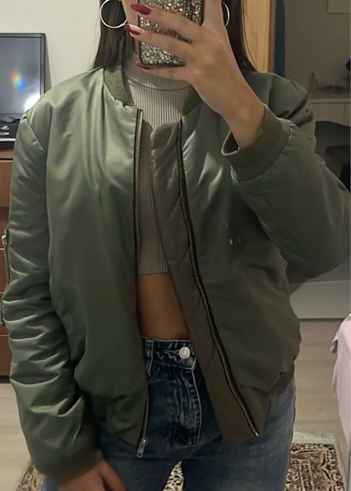 Haki yeşili bomber ceket - Görsel 2
