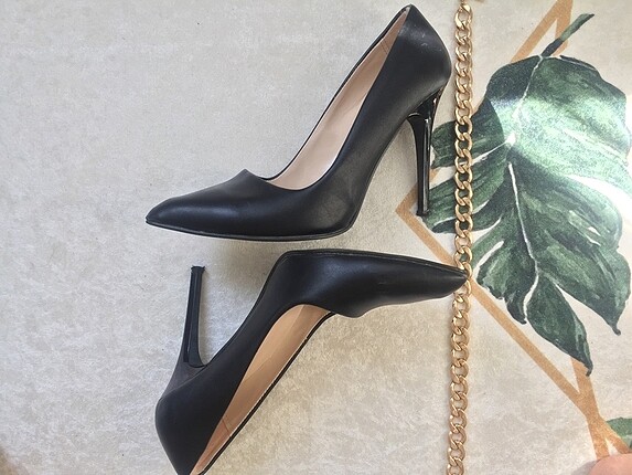 Siyah stiletto