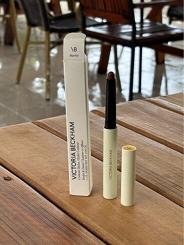 Beden Victoria Beckham Stick Kontür Marble