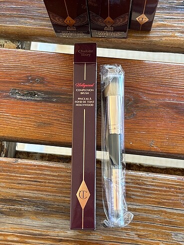 Beden Charlotte Tilbury Complexion Fondöten Fırçası