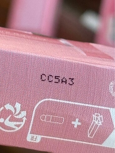 Beden Renk Rare Beauty Mini Allık Charm