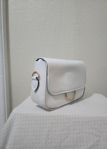 Beyaz Deri Tokalı Kadın Çanta - Görsel 2