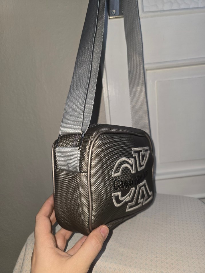 Calvin Klein Gri Kadın Çapraz Çanta - Görsel 2