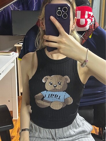 Siyah Crop