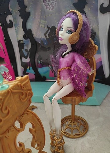  Beden Renk Monster High Spectra Parti Evi