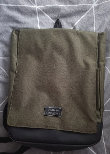 Su Geçirmez Haki Laptop Bölmeli Sırt Çantası - Görsel 2