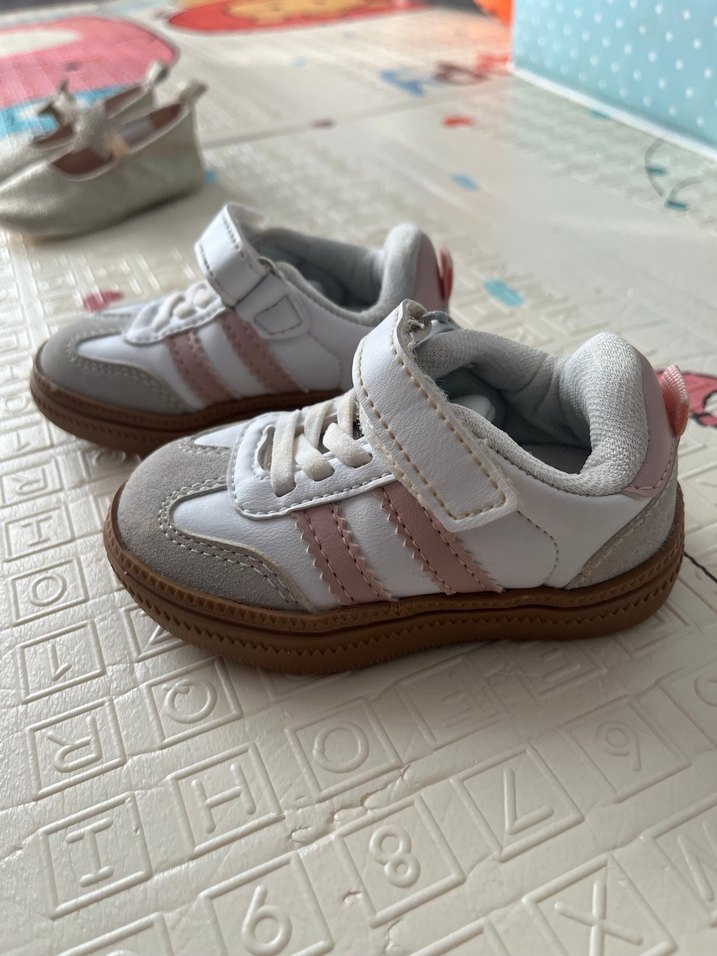 Kız Çocuk Beyaz Cırt Cırtlı İlk Adım Ayakkabısı - Görsel 2