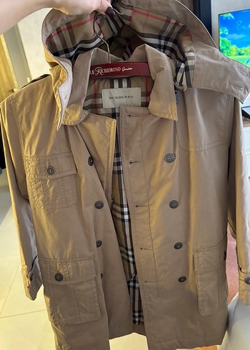 Burberry çocuk trenc mont - Görsel 3