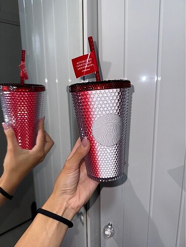 Starbucks bardağı