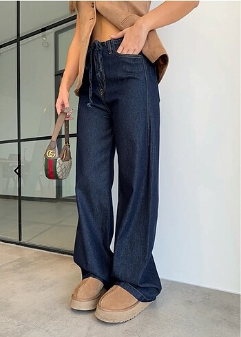 Beli lastikli jean