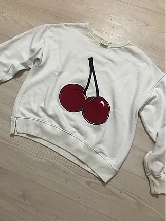 Zara Sweatshirt