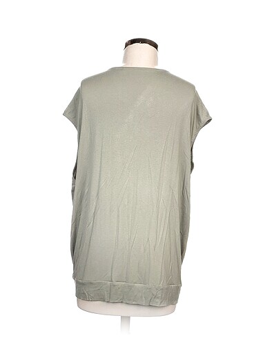 xl Beden C&A Bluz %70 İndirimli.