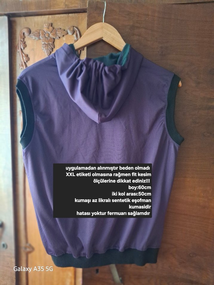 yelek Mor Kapüşonlu Kadın - Görsel 2