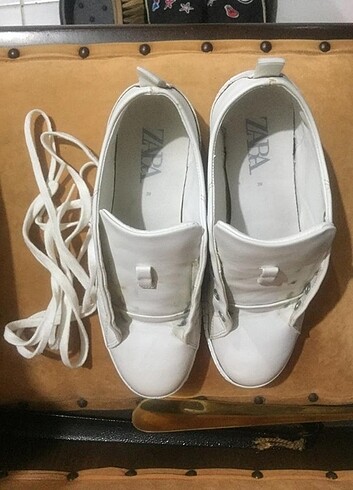 39 Beden beyaz Renk Zara 39 numara spor ayakkabı