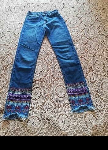 36 Beden lacivert Renk Rich Star 509 model işlemeli jeans 