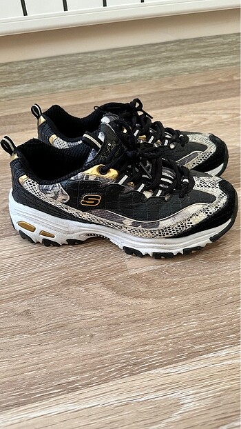 Skechers ayakabbı