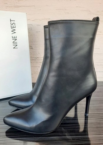 Nine West Siyah Deri Stiletto Topuklu Bot - Görsel 2