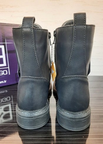 Butigo Siyah Deri Bağcıklı Kadın Bot - Görsel 4