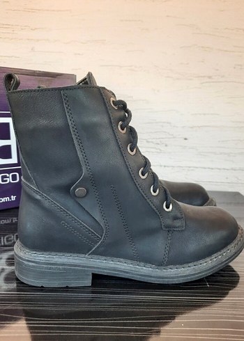 Butigo Siyah Deri Bağcıklı Kadın Bot - Görsel 6