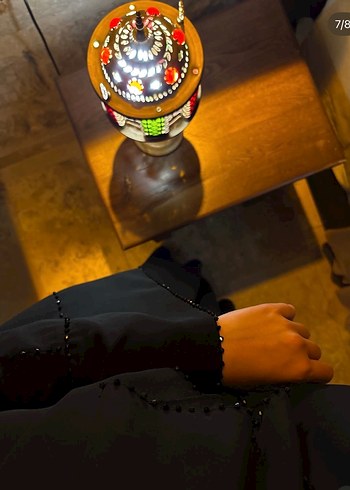 Siyah kristal boncuk işlemeli Abaya - Görsel 4