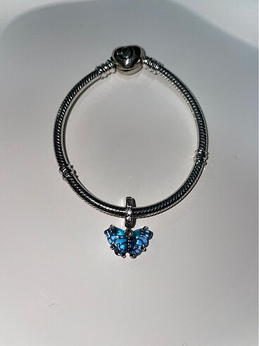 Diğer Kelebek Charm