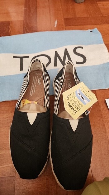 Hiç kullanılmamış..Orijinal Toms